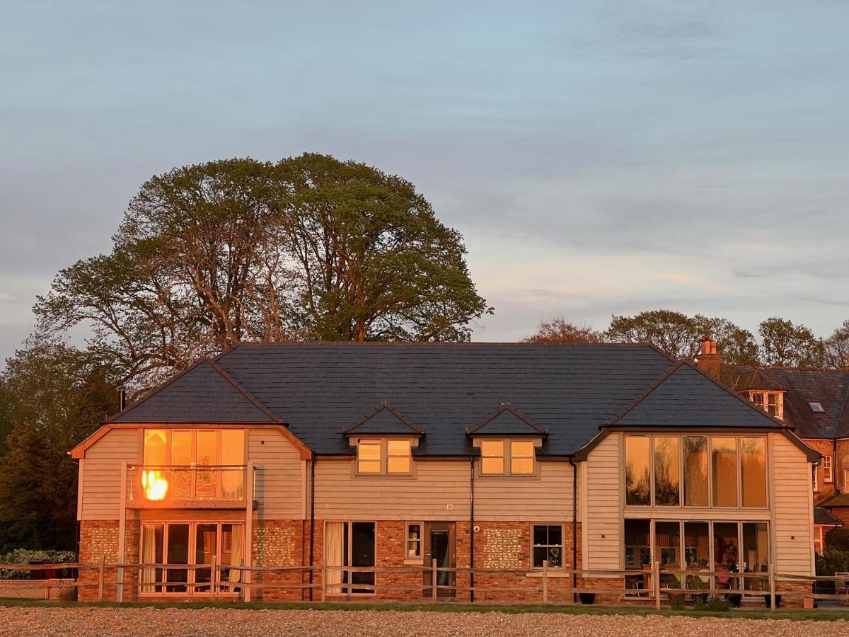 Flint House - Goodwood Events Bed & Breakfast Чичестър Екстериор снимка