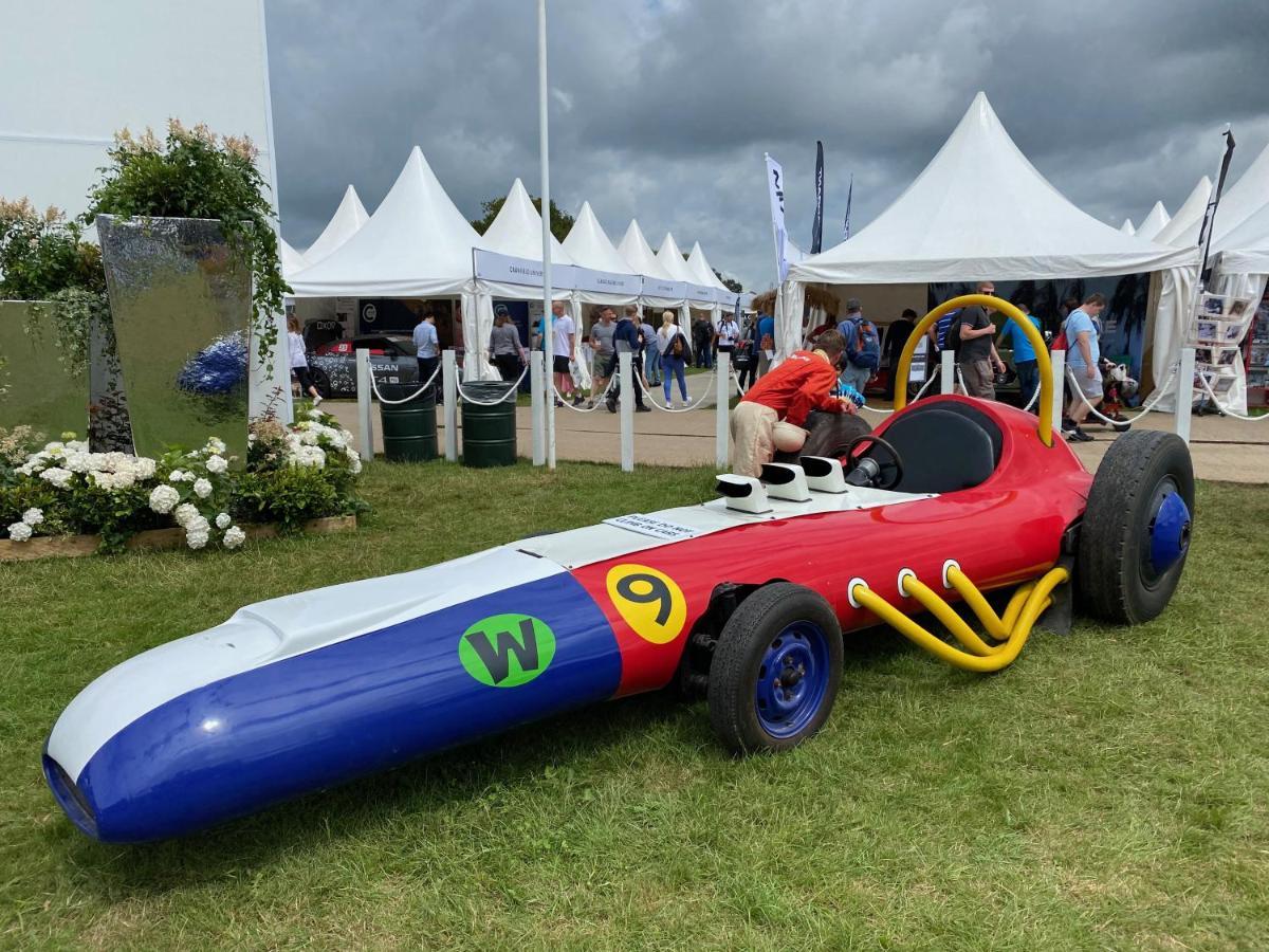 Flint House - Goodwood Events Bed & Breakfast Чичестър Екстериор снимка